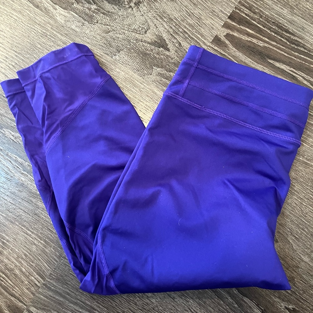 Like New Purple Athleta Crops-Medium